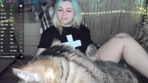 Lilith online show from November 2025 05:22:01 PM