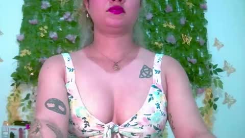 crysrus online show from May 2026 08:03:01 PM