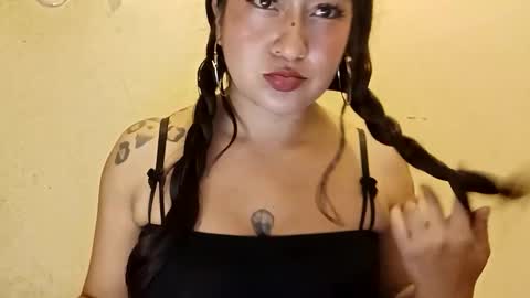 Snapshot of crystal_669 chatting on February 2026 02:50:02 AM carol online show from February 2026 02:50:02 AM