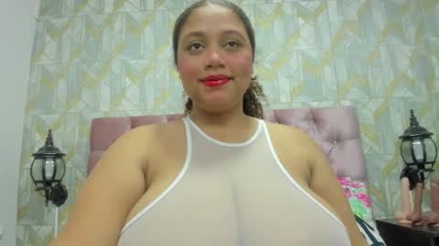 crystal_butterfly1 online show from November 2025 11:47:02 AM