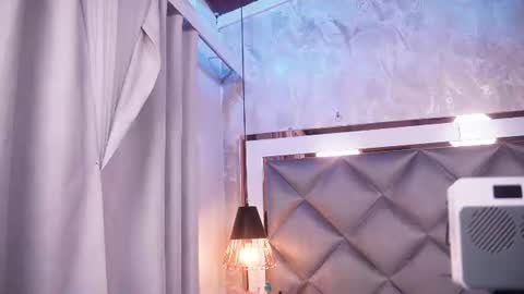 Snapshot of crystal_gilton chatting on June 2026 07:03:02 PM crystal_gilton online show from June 2026 07:03:02 PM
