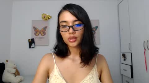 crystal_grilx online show from June 2026 01:50:01 AM