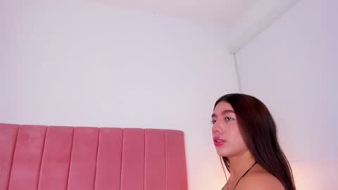  Crystal  online show from February 2026 06:46:01 AM