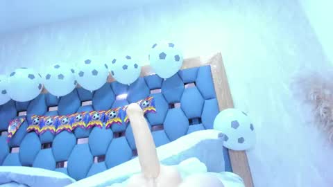 crystal_sm online show from June 2026 03:16:01 PM