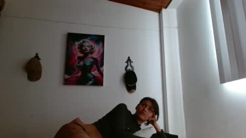 Crystal Blaze online show from April 2026 03:07:02 PM