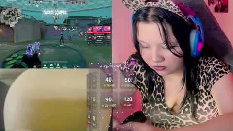 Snapshot of crystal_velvet01 chatting on January 2025 05:40:02 AM crystal online show from January 2025 05:40:02 AM