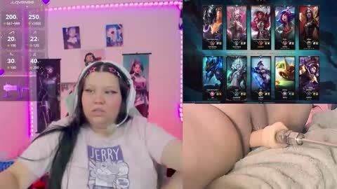 Snapshot of crystal_velvet01 chatting on February 2026 01:55:01 AM crystal online show from February 2026 01:55:01 AM