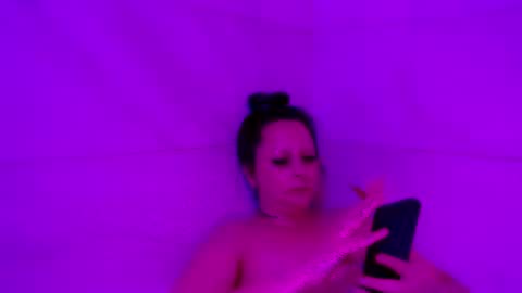 Snapshot of crystalbarbie214 chatting on May 2026 08:08:01 AM crystalbarbie214 online show from May 2026 08:08:01 AM