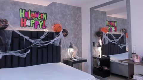 Snapshot of crystaldarliing chatting on November 2025 08:00:01 PM Crystal online show from November 2025 08:00:01 PM