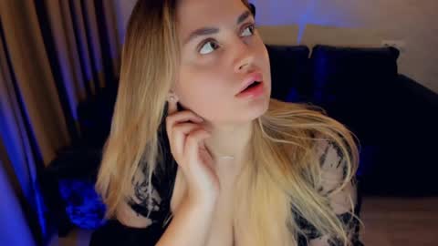 crystalemily online show from January 2025 08:04:01 PM