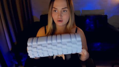 crystalemily online show from February 2025 08:18:01 PM