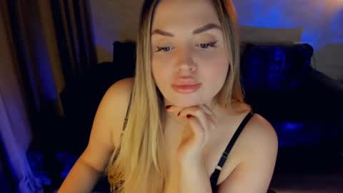 crystalemily online show from March 2025 07:15:02 PM