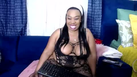 crystaljes online show from October 2025 08:27:02 PM