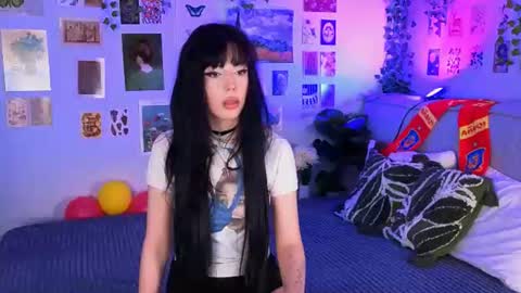 crystall0ve online show from June 2026 02:51:02 PM