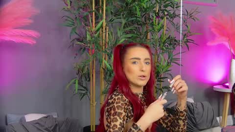 crystallred online show from April 2026 03:58:01 AM