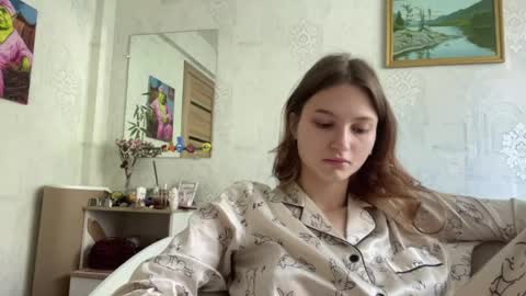 crystalstipp online show from June 2026 03:33:01 AM