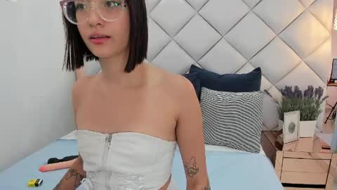 Crystal online show from March 2026 08:03:01 PM