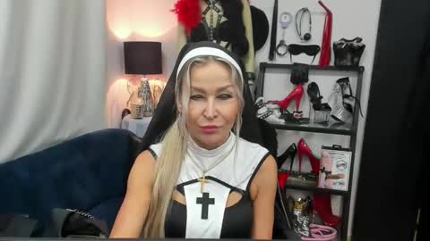 CrystalHotty online show from October 2025 05:52:01 AM