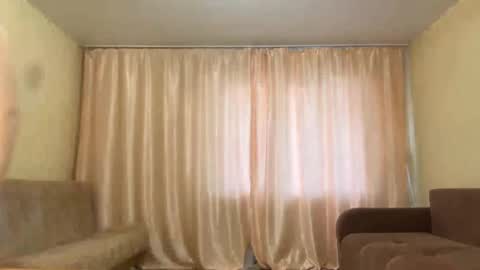 Snapshot of crystarouillard chatting on April 2026 10:13:02 AM Jesi online show from April 2026 10:13:02 AM