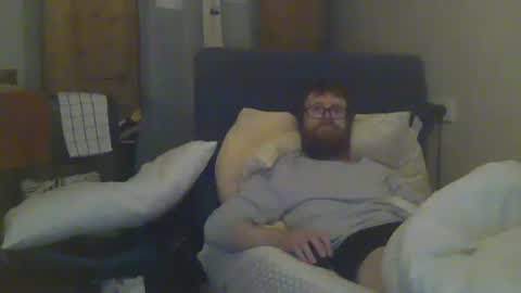 Snapshot of cs014g8493 chatting on January 2025 01:42:01 AM chris online show from January 2025 01:42:01 AM