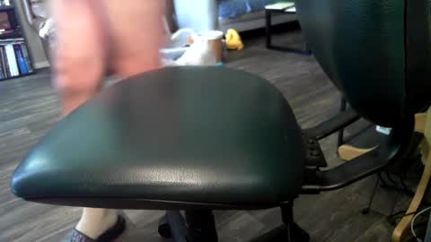 Snapshot of cub4ucdad chatting on March 2025 06:30:01 PM cub4ucdad online show from March 2025 06:30:01 PM