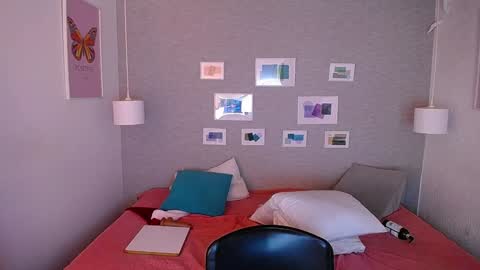 Snapshot of cuckoldlover69_ chatting on December 2024 02:48:02 AM cuckoldlover69_ online show from December 2024 02:48:02 AM