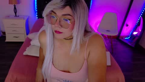 Snapshot of cuckoldlover69_ chatting on December 2024 03:51:02 AM cuckoldlover69_ online show from December 2024 03:51:02 AM