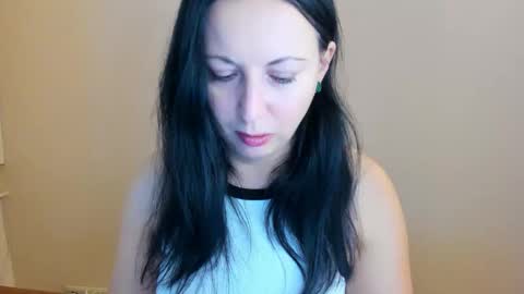 Snapshot of cuckqueenxxl chatting on October 2025 01:45:02 PM HELEN online show from October 2025 01:45:02 PM