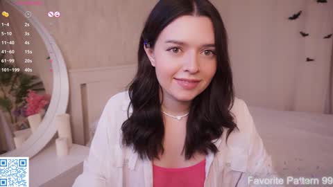 Ellie online show from November 2025 08:12:01 PM