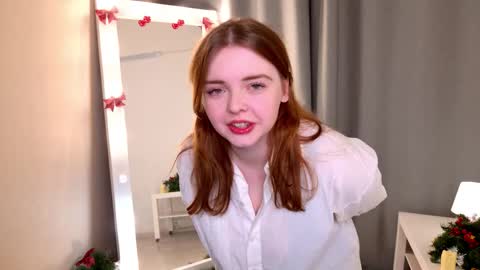 Liz online show from December 2025 09:44:01 PM