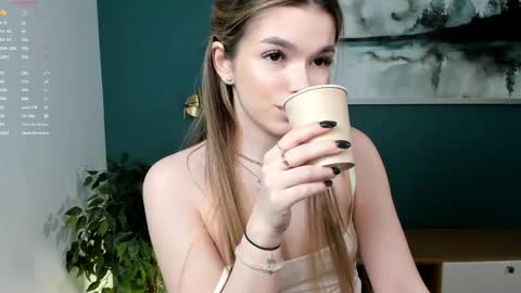 Silvia online show from May 2026 07:26:02 AM