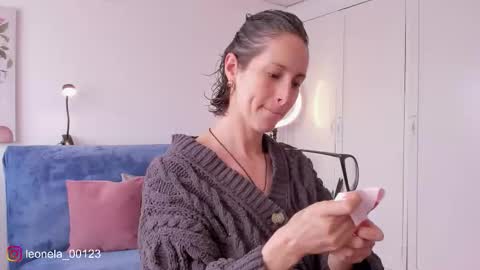 Leonela online show from March 2026 04:44:02 PM