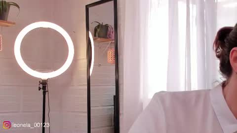 Leonela online show from August 2026 05:12:02 PM
