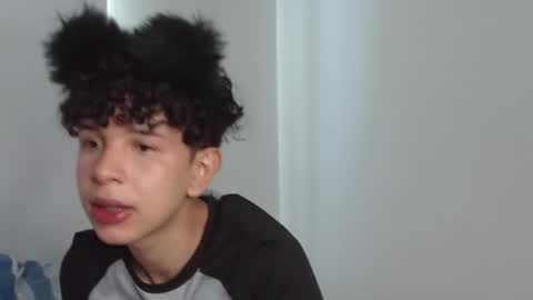 Cuddly online show from December 2024 04:06:01 PM