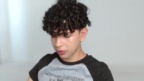 Cuddly online show from February 2025 04:03:02 PM