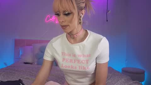 Snapshot of cult_barbie93 chatting on February 2025 05:56:01 AM Cult Barbie online show from February 2025 05:56:01 AM