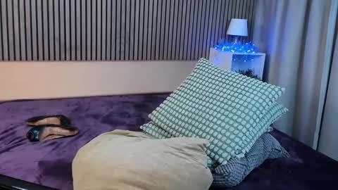 Angel Cums room online show from February 2025 06:18:02 AM