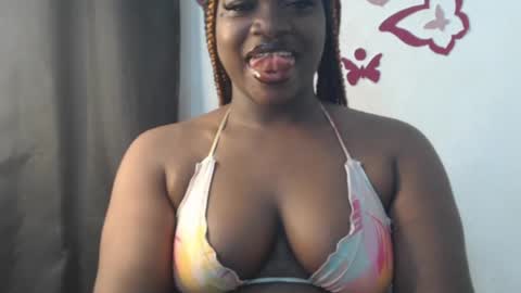 Snapshot of cum_coco_sweet chatting on June 2026 12:35:01 AM Coco sweet online show from June 2026 12:35:01 AM