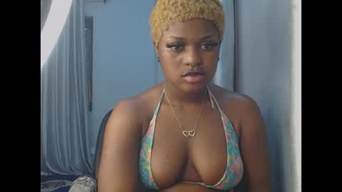 Snapshot of cum_ebony_petitxx chatting on June 2026 07:05:02 AM cath online show from June 2026 07:05:02 AM