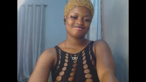 Snapshot of cum_ebony_petitxx chatting on June 2026 06:44:01 AM cath online show from June 2026 06:44:01 AM