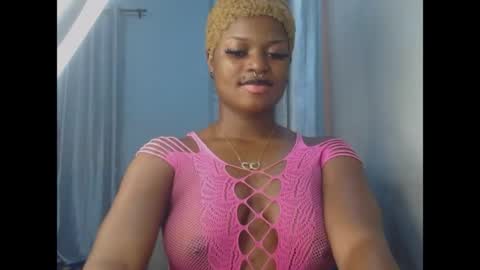 Snapshot of cum_ebony_petitxx chatting on June 2026 07:02:01 AM cath online show from June 2026 07:02:01 AM