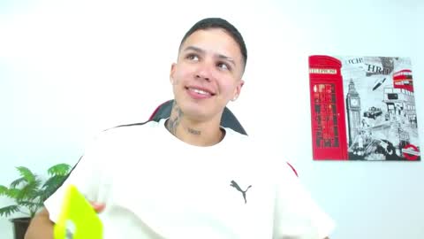 cumandres online show from April 2026 03:09:01 PM