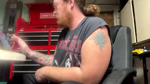 Snapshot of cumdaddyy92 chatting on September 2025 04:38:02 AM cumdaddyy92 online show from September 2025 04:38:02 AM