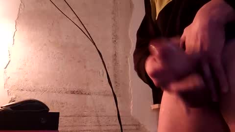 Snapshot of cumfeetbass chatting on February 2025 09:26:02 PM cumfeetbass online show from February 2025 09:26:02 PM