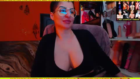 cuminmenowbby online show from December 2024 08:10:02 PM