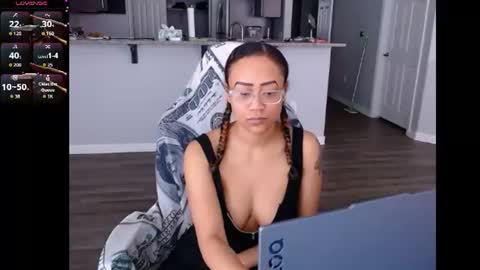 Nia Reese online show from June 2026 09:02:03 PM