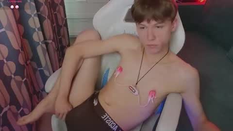 cumte_boy online show from July 2026 01:18:01 AM