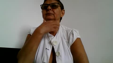 couple online show from October 2025 10:32:02 AM