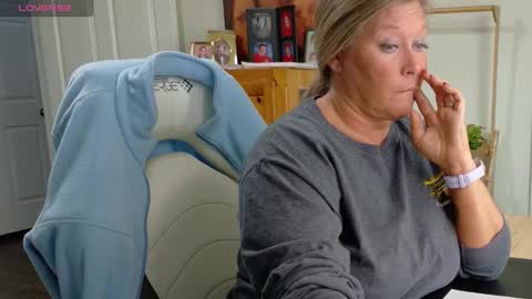 Snapshot of curiouscouple3143 chatting on December 2025 06:25:02 PM curious couple online show from December 2025 06:25:02 PM