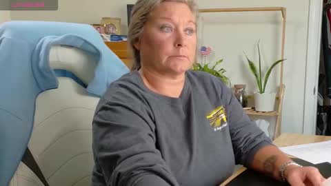 Snapshot of curiouscouple3143 chatting on January 2026 06:00:01 PM curious couple online show from January 2026 06:00:01 PM